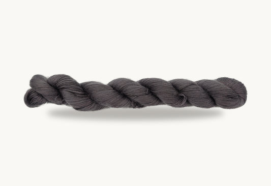 1135 – stålgrå – Mohair by Canard – Phase24 LuxeFlat
